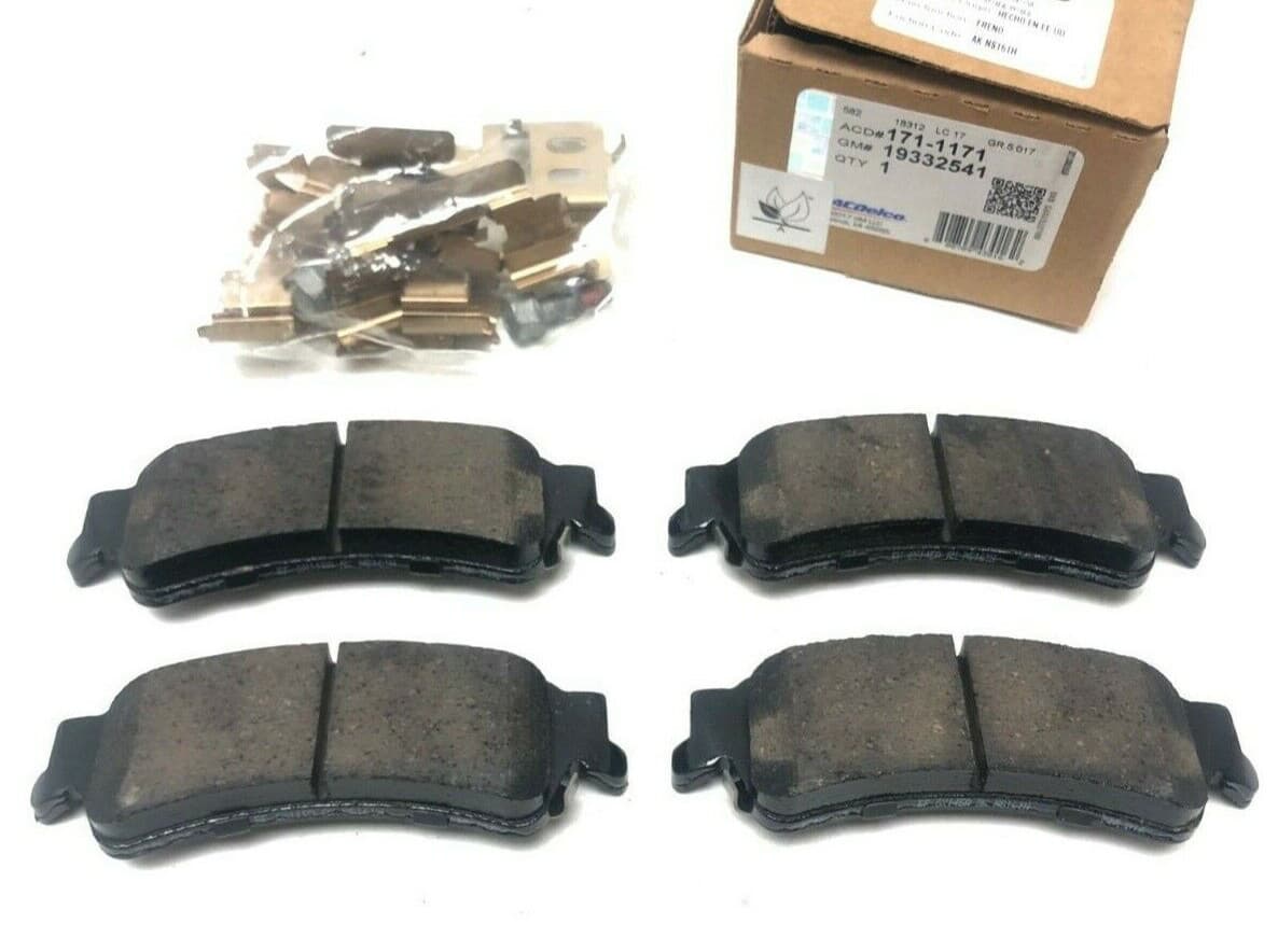 ACDelco Rear Ceramic Brake Pads Set For 2000-2001 Tahoe Silverado Yukon Sierra