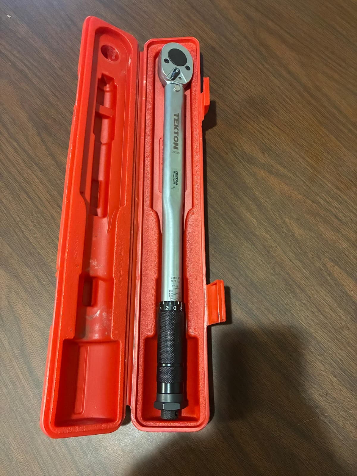 TEKTON 24340 1/2-Inch Drive Click Torque Wrench (25-250 ft.-lb./33.9-338.9 Nm)