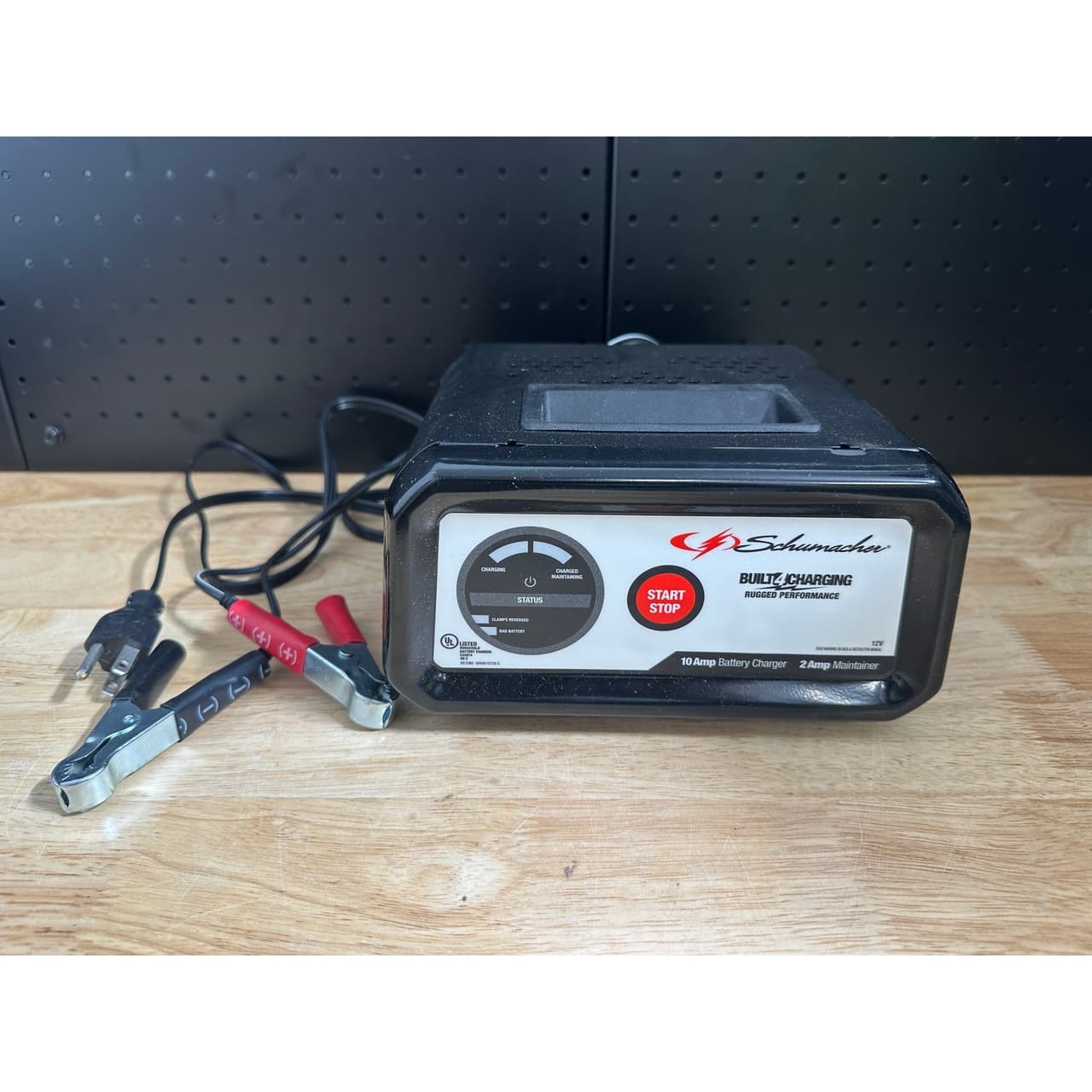 Schumacher Electric 10A Car Battery Charger Maintainer 12V Auto Marine