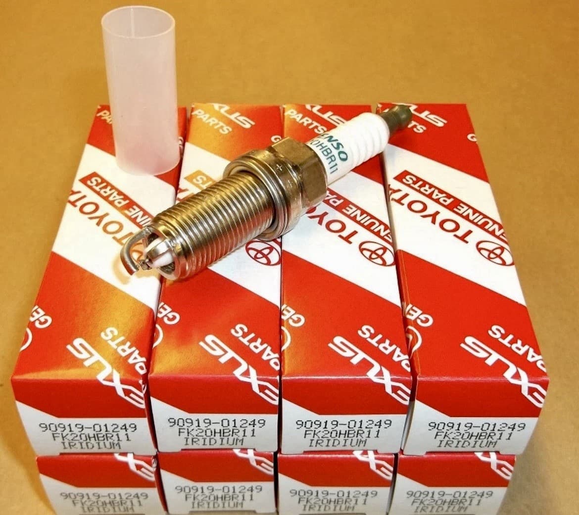 Lexus OEM Genuine Iridium SPARK PLUG FK20HBR11 / 90919-01249 / set of 8pcs