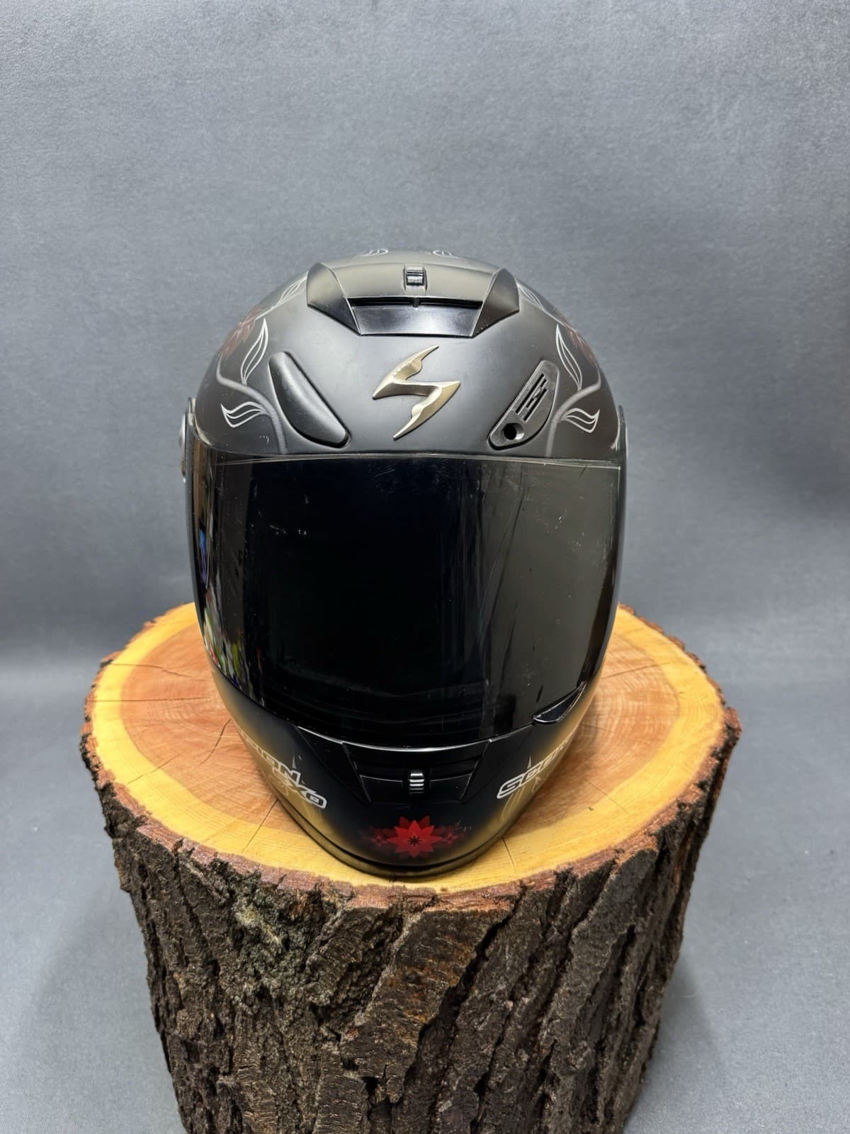 Scorpion EXO-700 Full Face Motorcycle Helmet Black Dahlia, Small Dark Visor!