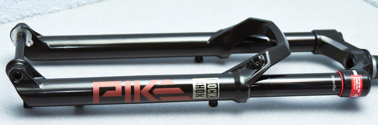 NEW 2026 ROCK SHOX PIKE SELECT Fork, 29", 140mm, 44mm Offset, 15 x 110mm Boost